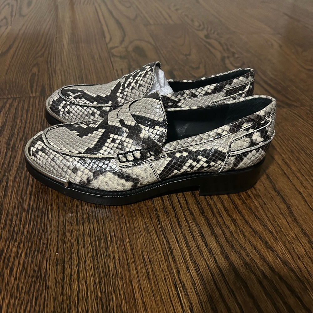 Alexander Wang Women’s Snakeskin Loafers Size 7